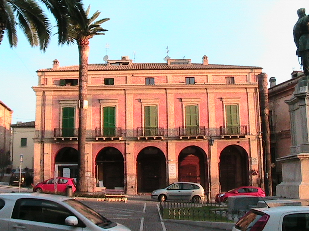 Giulianova_-_Piazza_della_Libertà_02