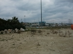 area sud a meridione del molo del porto dopo la rimozione della recinzione