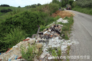 rifiuti colonnella
