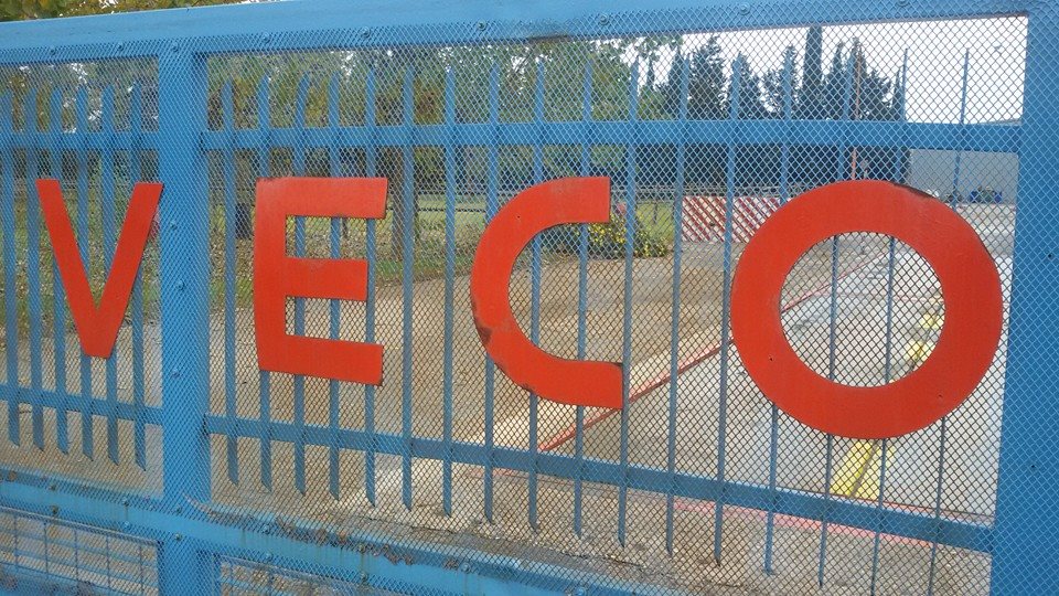 Veco e Atr: Sit-in di protesta dei lavoratori al consiglio regionale