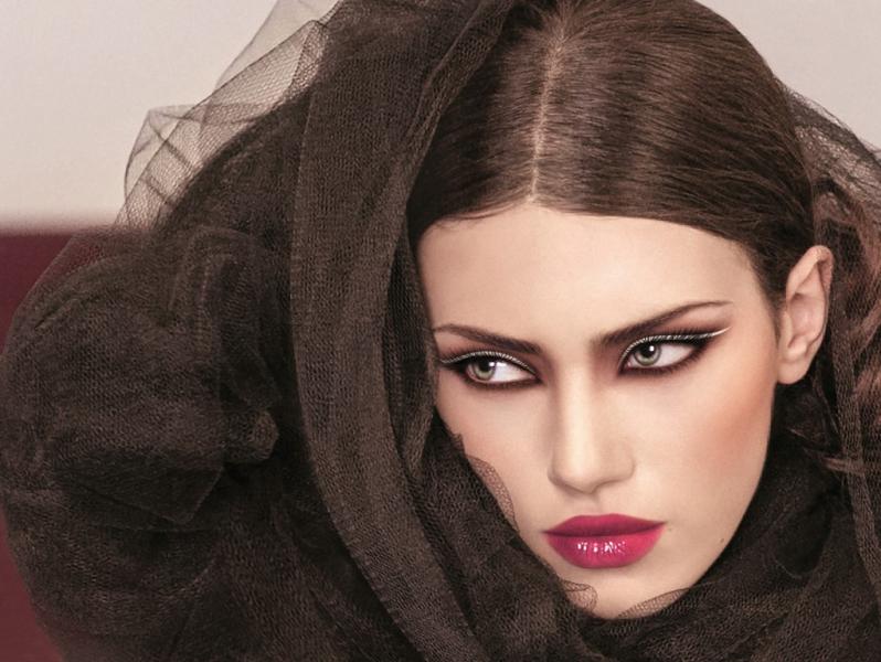 parlami-d_amore_modella_cmyk