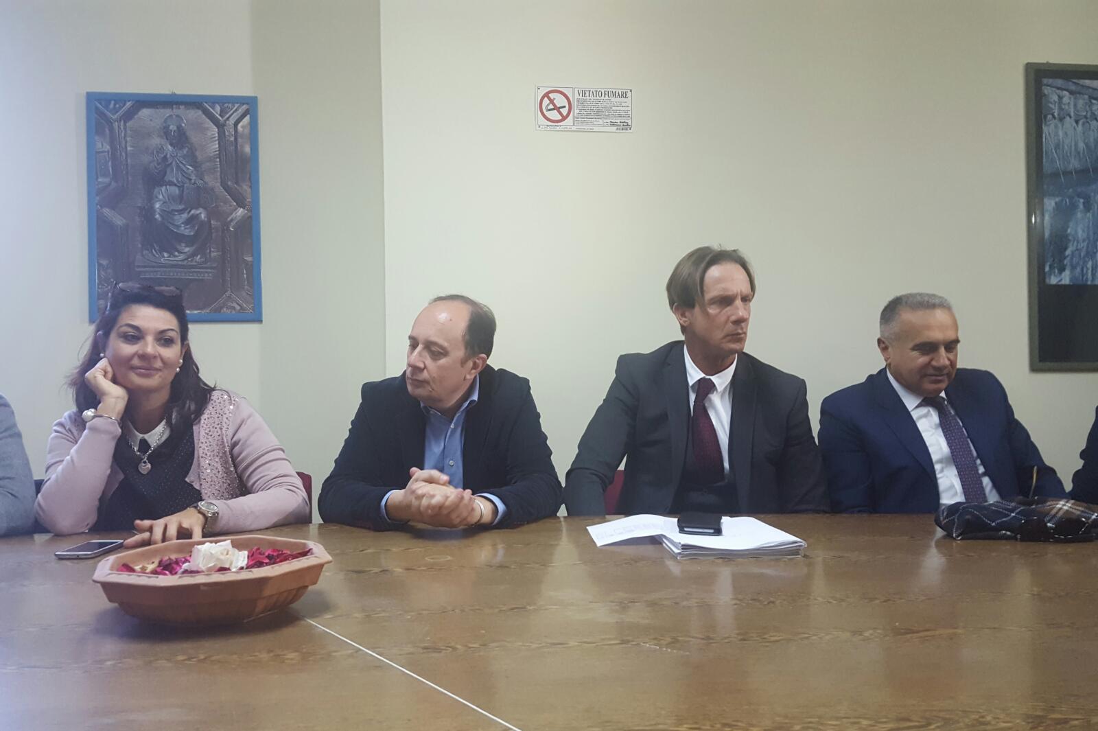 lincontro-in-regione-tra-il-sindaco-mastromauro-e-lassessore-paolucci