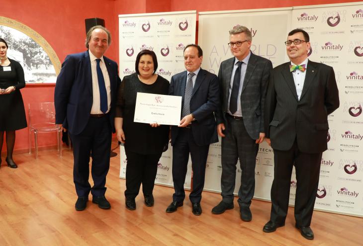 Vinitaly, medaglia Cangrande all'azienda agricola Monti di Controguerra