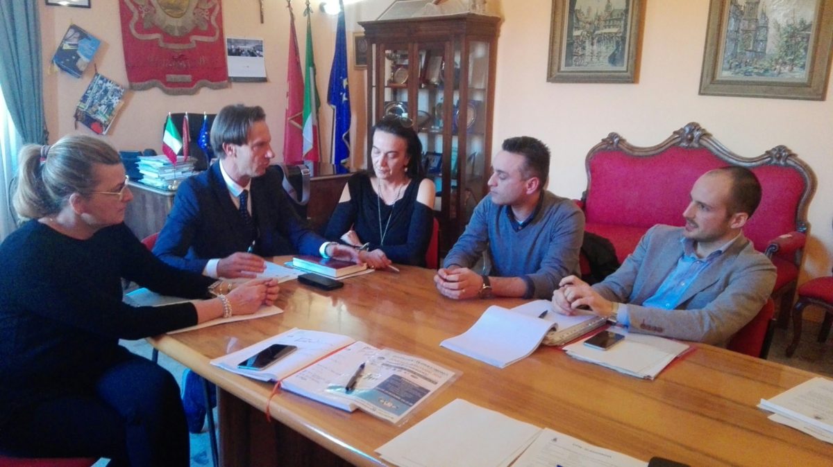 Giulianova, l'assessore Cristina Canzanese ritira le dimissioni