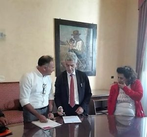 Vertenza Ipersimply, cessione della licenza commerciale. No dei sindacati sui trasferimenti