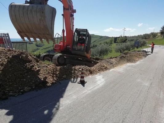Manutenzioni straordinarie: iniziati i lavori sulla strada Specola a Teramo