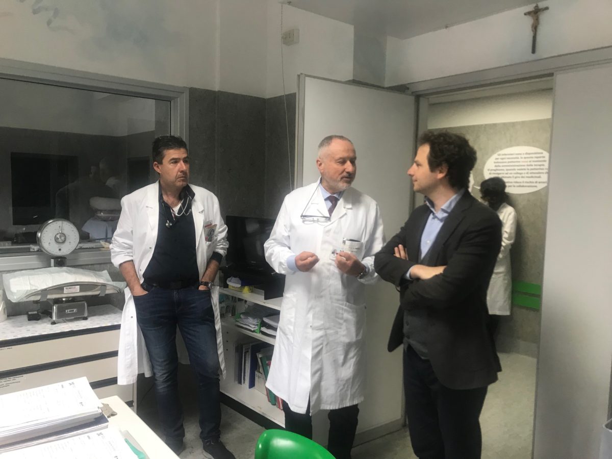 Zennaro (M5S) visita l'ospedale di Sant'Omero: "presidio fondamentale per il territorio"