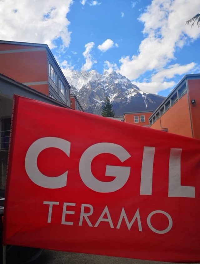 Corropoli, sciopero dei lavoratori della Semitec