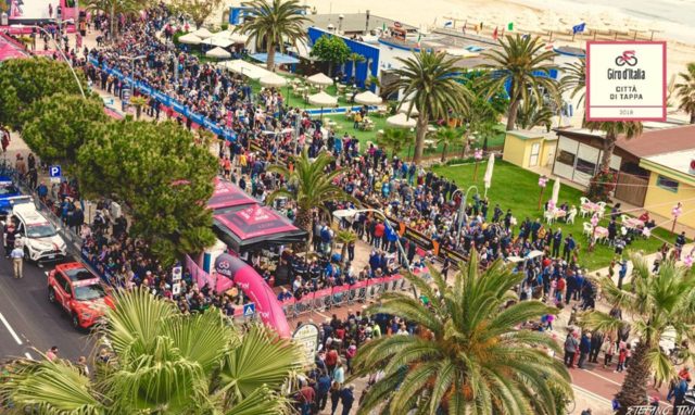 Giro d'Italia, Lanciano-Tortoreto: alla presentazione c’è Moser