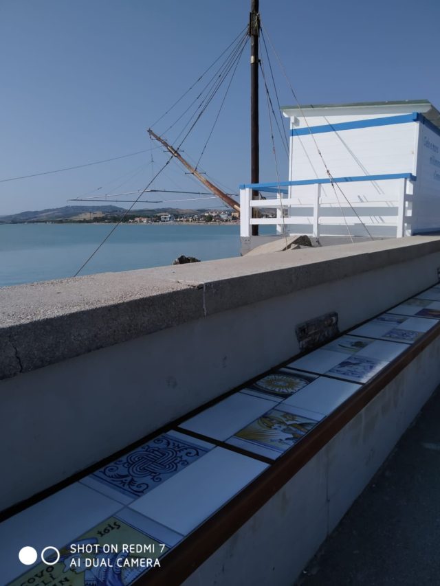 Passeggiata di Castelli al porto di Giulianova