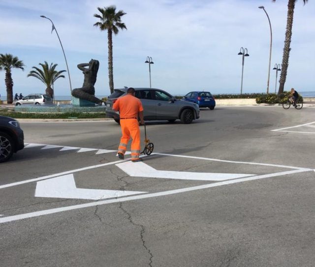 Tortoreto, partiti i lavori per migliorare la segnaletica stradale