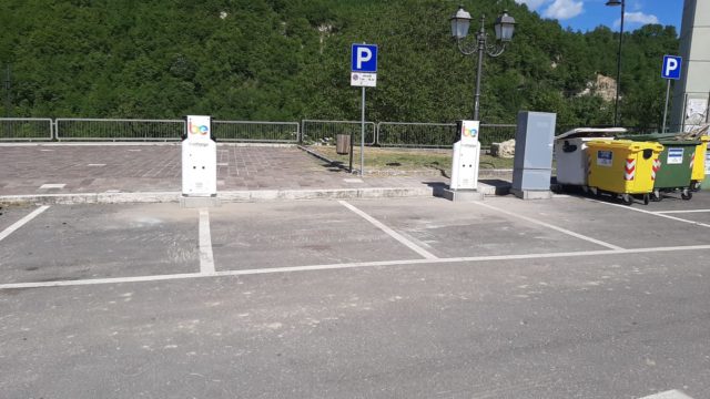 Valle Castellana, installate due colonnine per la ricarica auto elettriche