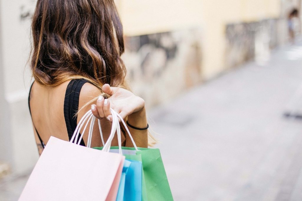Commercio, Febbo: saldi estivi posticipati al 1 agosto