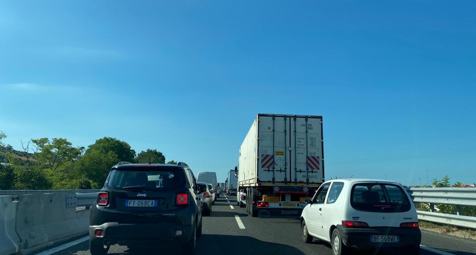 A14, da domani rimosse tutte le restrizioni. Si torna a due corsie per senso di marcia