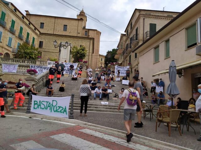 Cattivi odori Colonnella, Tribuiani appoggia il comitato Basta Puzza
