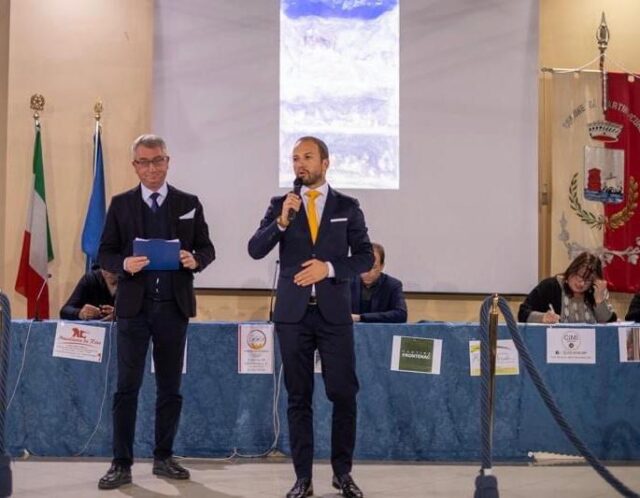 Martinsicuro, torna “CreiAMO il Natale”, gara di presepi e alberi natalizi