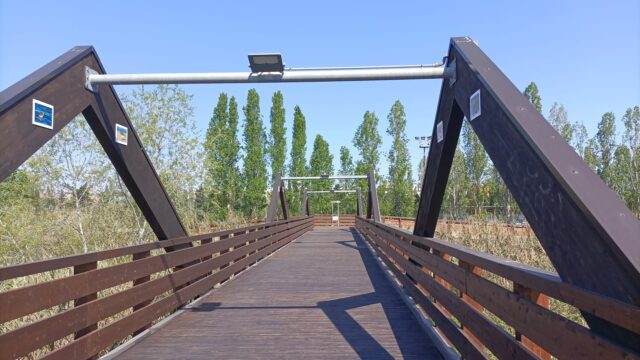Giulianova, ricollocate le foto naturalistiche nel ponte sul Tordino