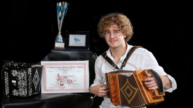 Nicolò Di Mattia a soli 17 anni è campione europeo di organetto